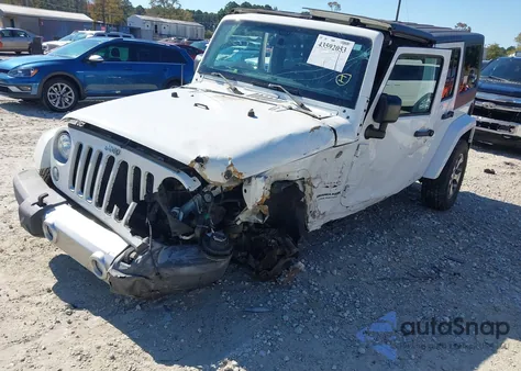 2018 Jeep Wrangler Jk Unlimited Sahara 4X4 from USA, damaged, VIN 1C4BJWEG2JL910991